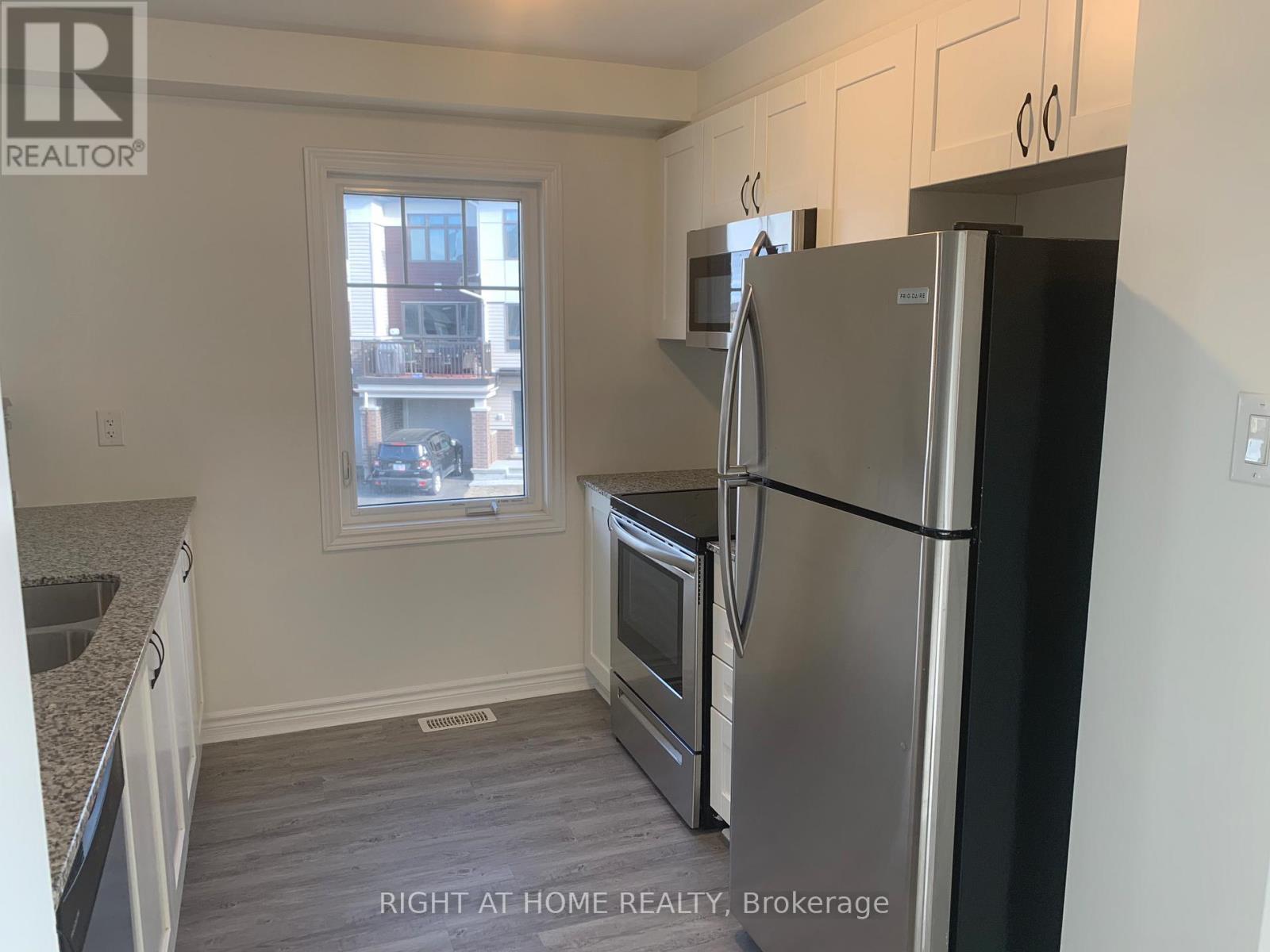 46 Squashberry Lane, Ottawa, Ontario  K2V 0K2 - Photo 5 - X12955144