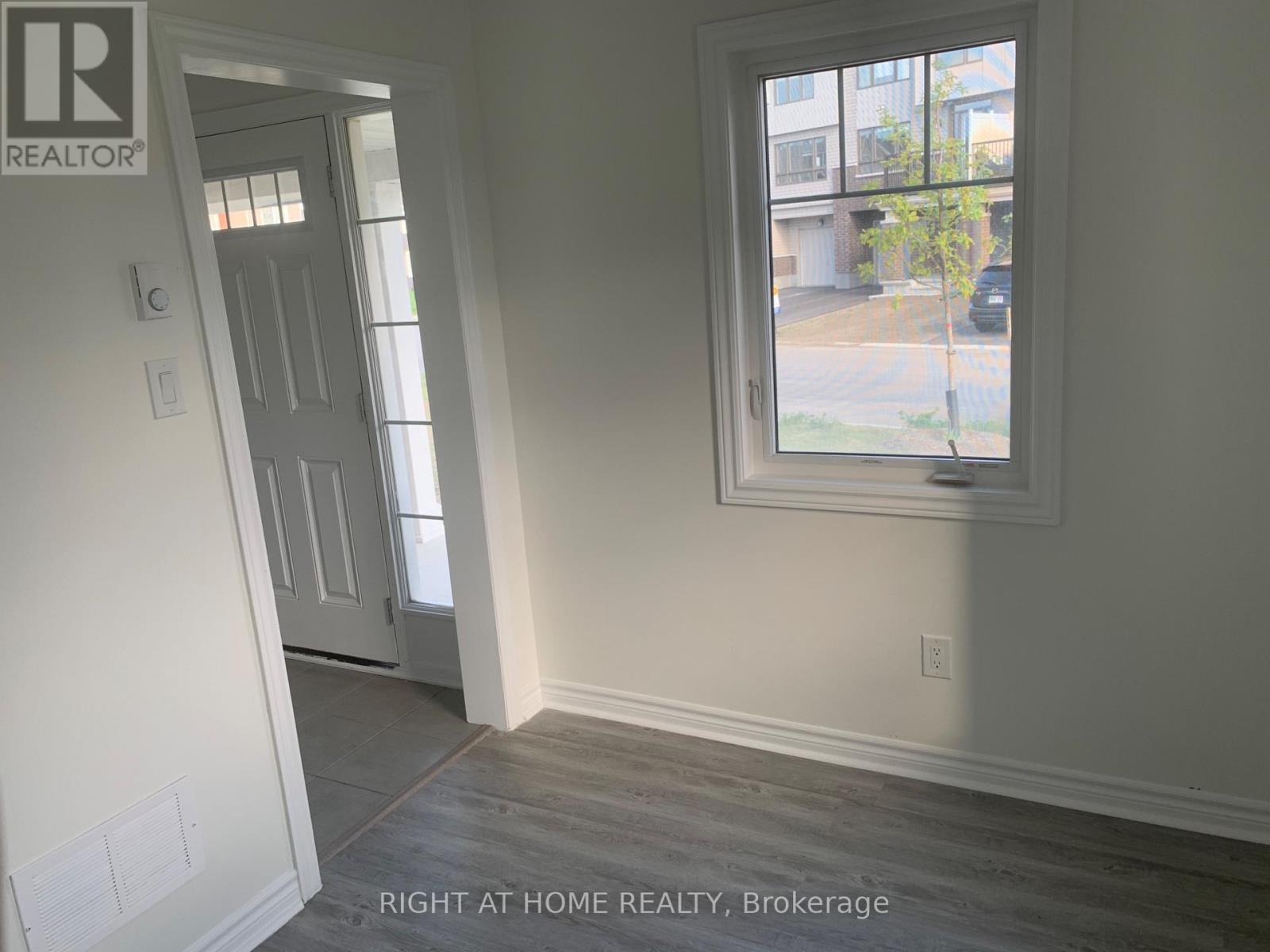 46 Squashberry Lane, Ottawa, Ontario  K2V 0K2 - Photo 8 - X12955144