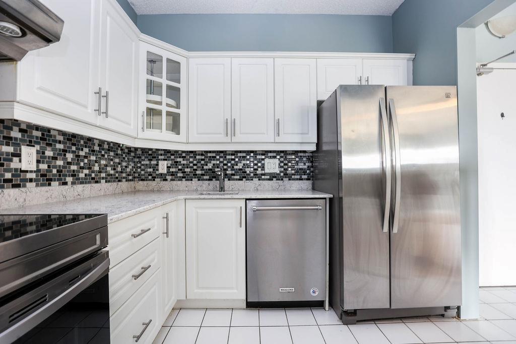 2703 80 Plaza Drive, Winnipeg, Manitoba  R3T 5S2 - Photo 11 - 202605862