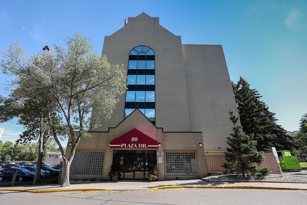 2703 80 Plaza Drive, Winnipeg, Manitoba  R3T 5S2 - Photo 0 - 202605862