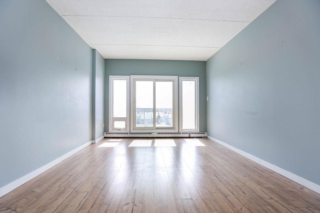 2703 80 Plaza Drive, Winnipeg, Manitoba  R3T 5S2 - Photo 2 - 202605862