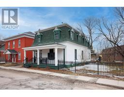 128 RENFREW AVENUE E, Renfrew, Ontario