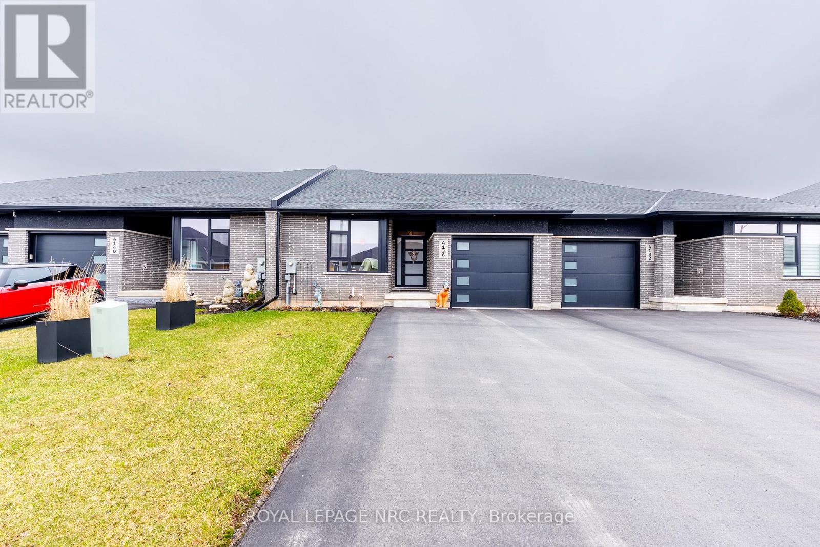 4136 Village Creek Drive, Fort Erie, Ontario  L0S 1S0 - Photo 30 - X12955150