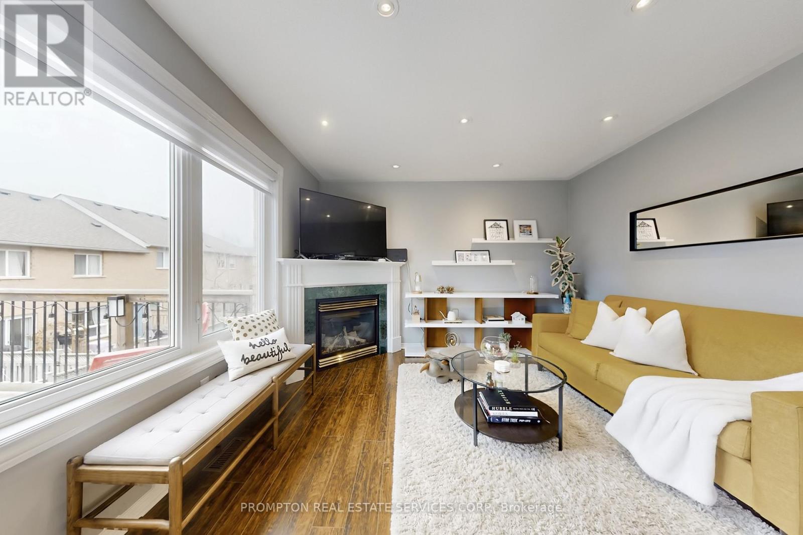 393 MARBLE PLACE, Newmarket, Ontario