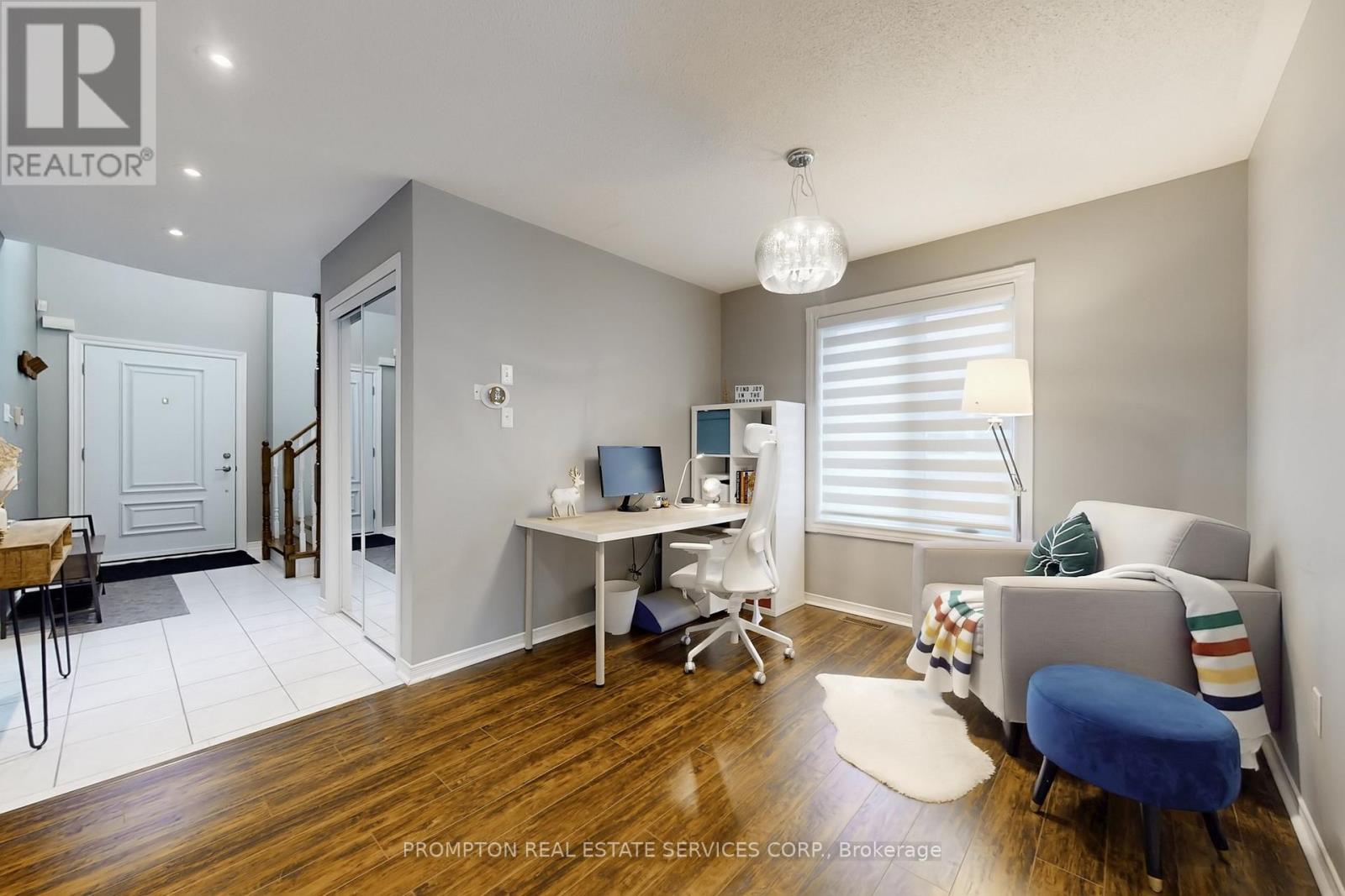 393 Marble Place, Newmarket, Ontario  L3X 2P1 - Photo 17 - N12955114