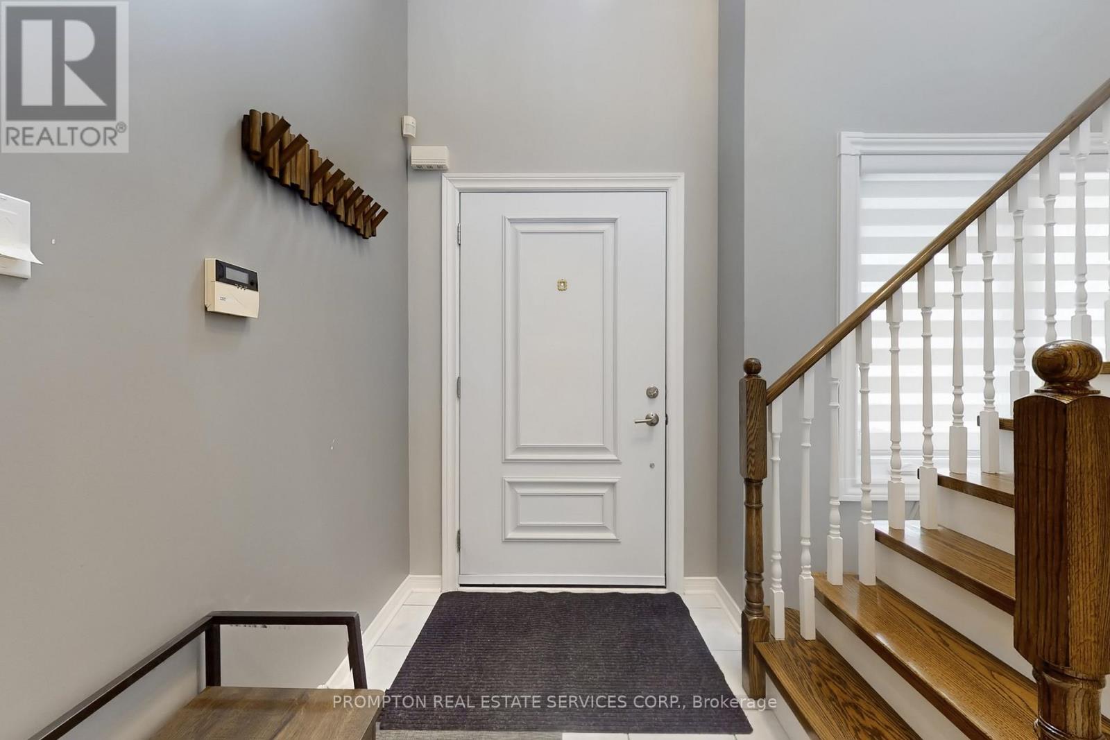 393 Marble Place, Newmarket, Ontario  L3X 2P1 - Photo 19 - N12955114