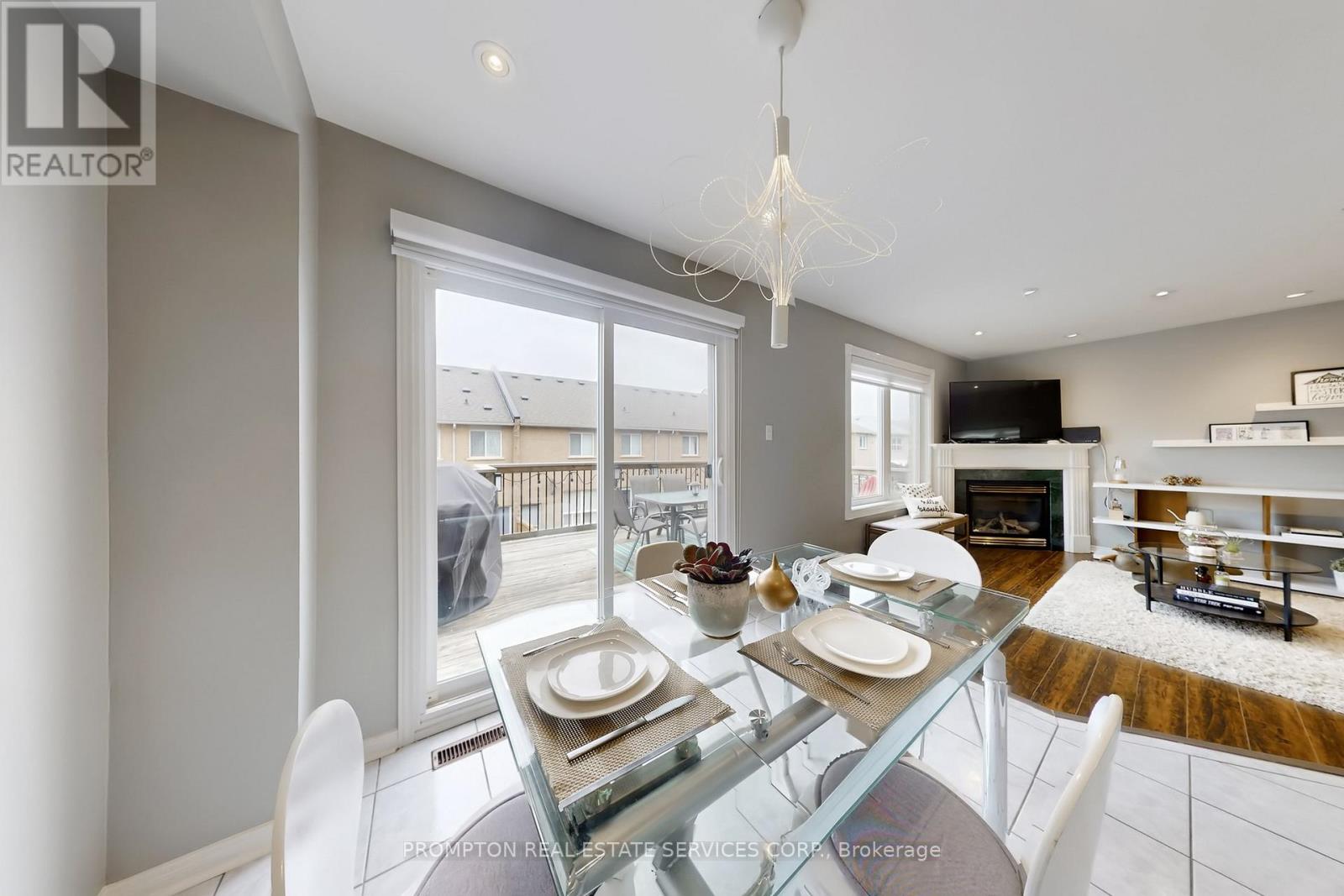 393 Marble Place, Newmarket, Ontario  L3X 2P1 - Photo 9 - N12955114