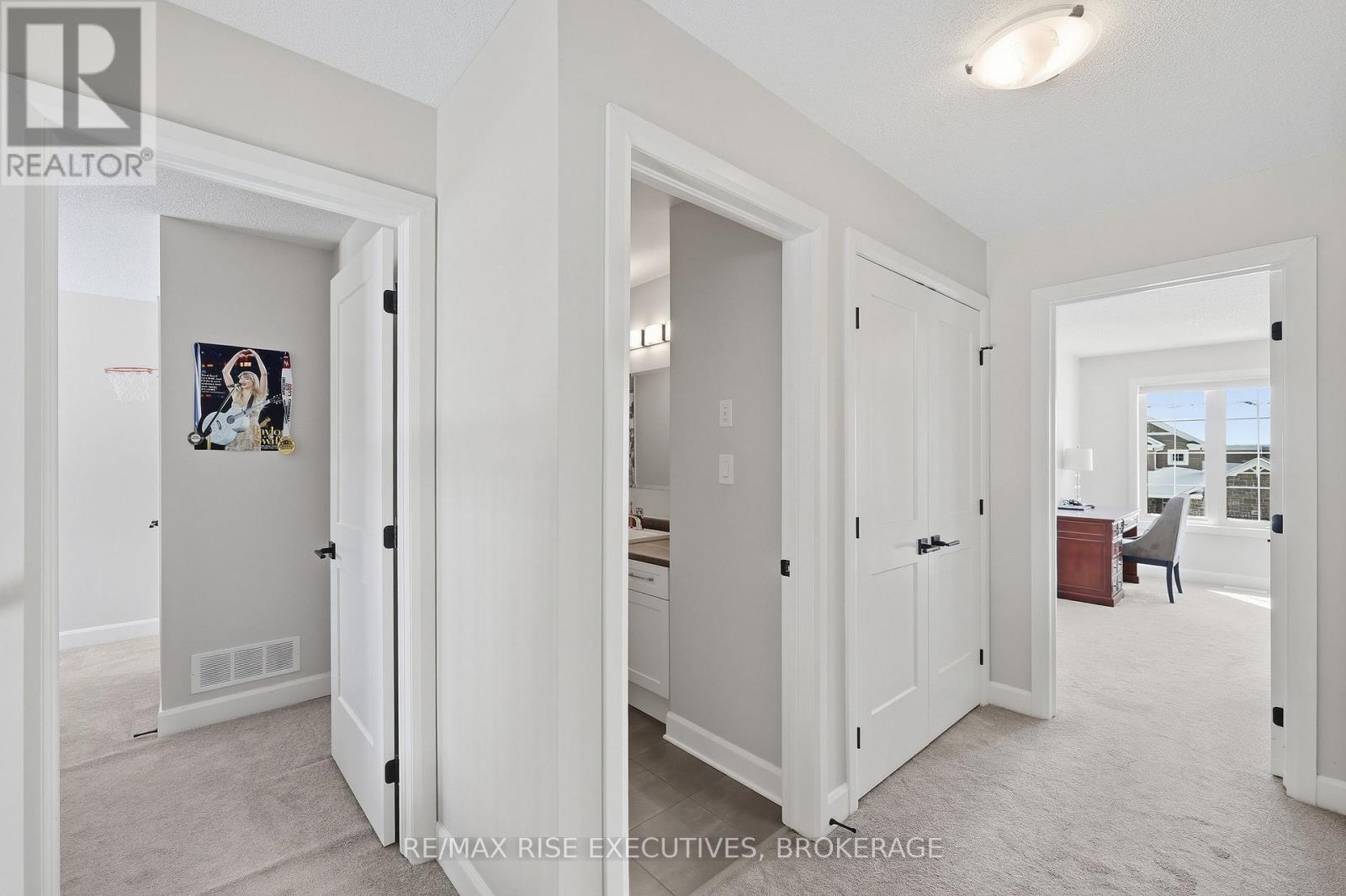 692 Halloway Drive, Kingston, Ontario  K7K 0H4 - Photo 29 - X12894964