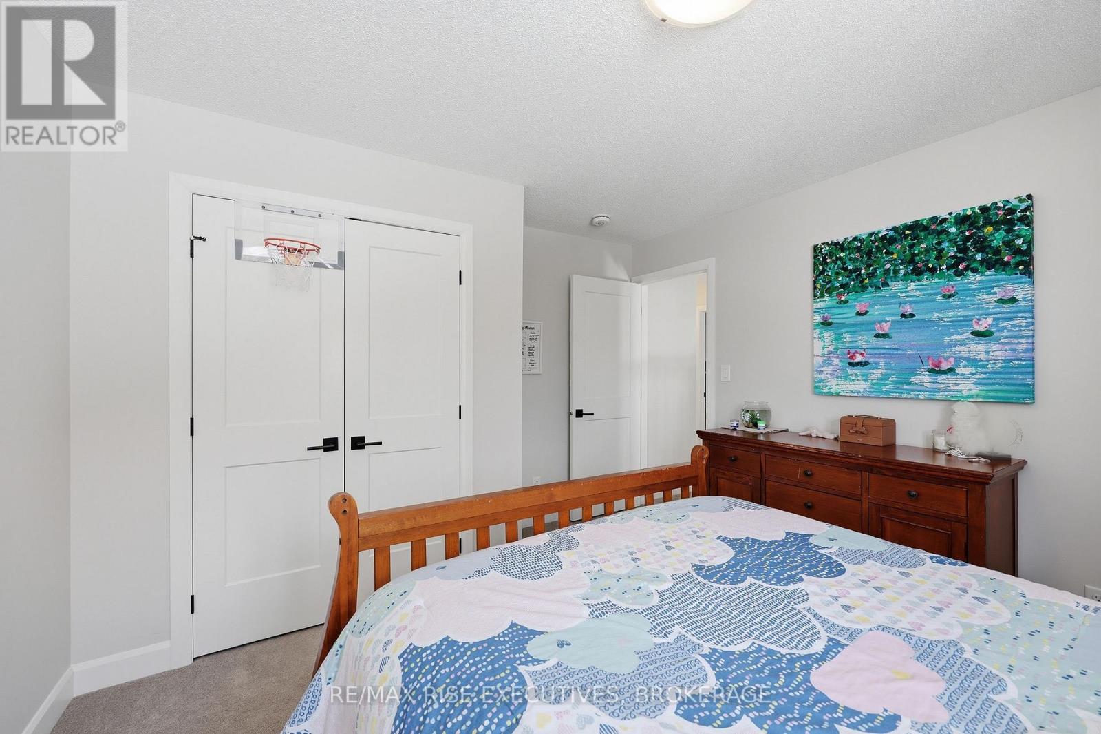 692 Halloway Drive, Kingston, Ontario  K7K 0H4 - Photo 31 - X12894964