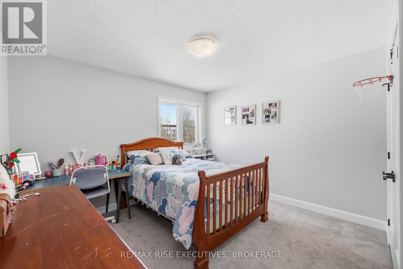 692 Halloway Drive, Kingston, Ontario  K7K 0H4 - Photo 30 - X12894964