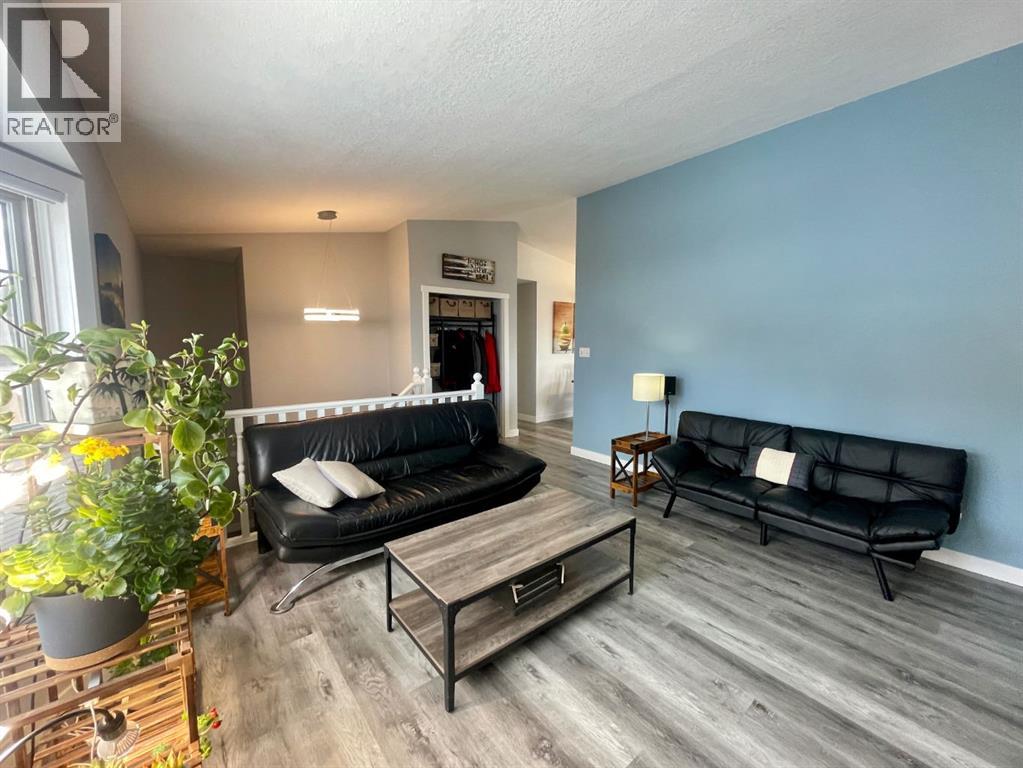 5906 12 Avenue, Edson, Alberta  T7E 1J1 - Photo 9 - A2297374