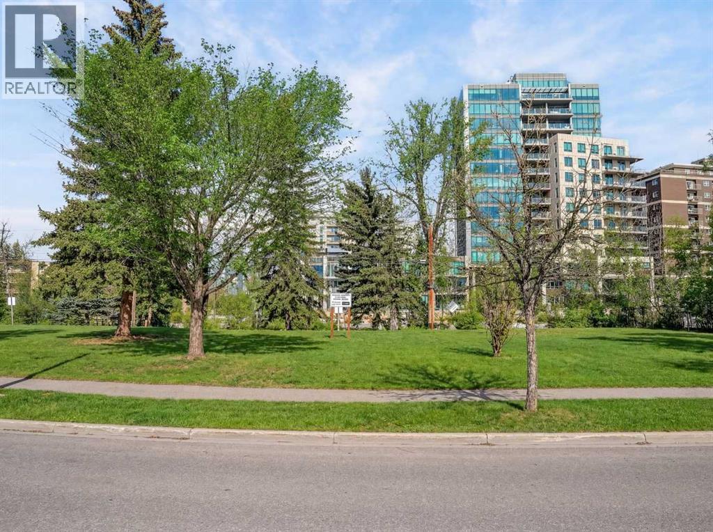 116 Roxboro Road SW, Calgary, Alberta  T2S 0R3 - Photo 3 - A2293931