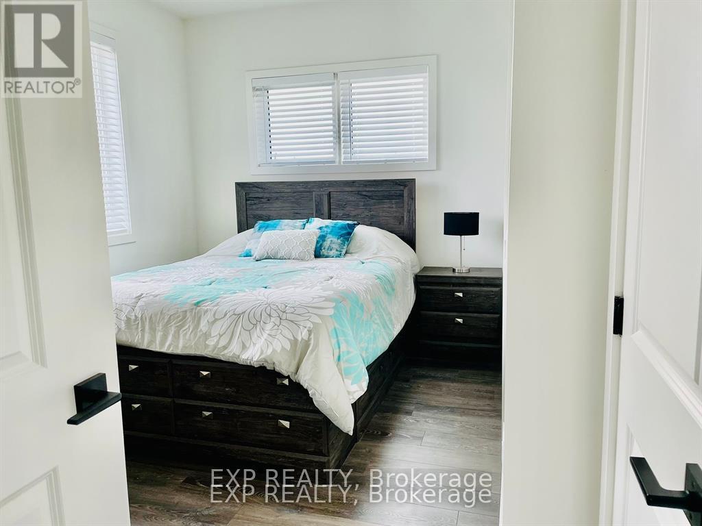 307 - 20 Beckwith Lane, Blue Mountains, Ontario  L9Y 0R4 - Photo 6 - X12955128