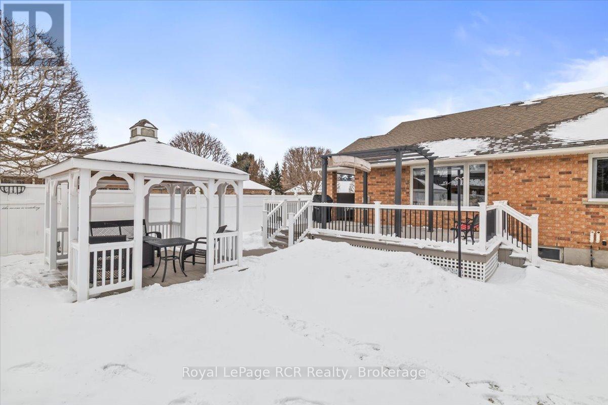 393 1st Street S, Hanover, Ontario  N4N 3T8 - Photo 28 - X12900482