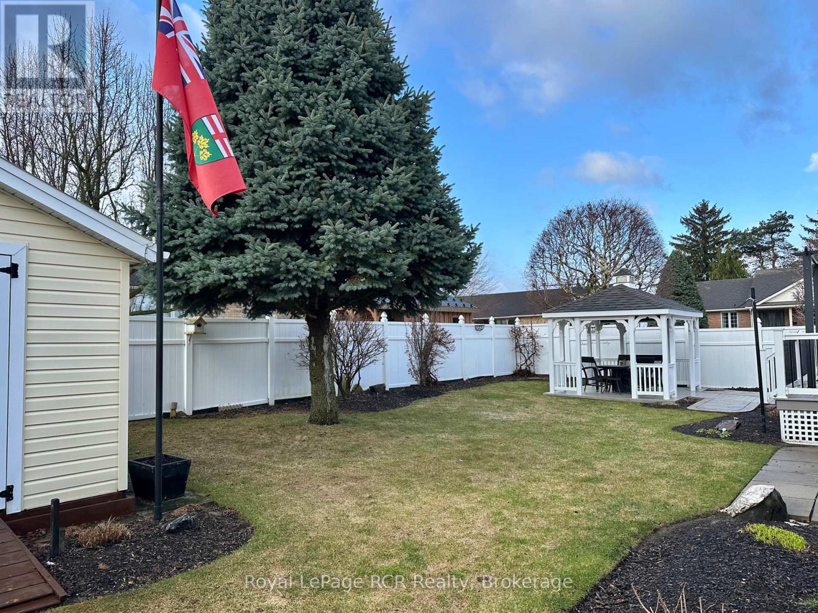 393 1st Street S, Hanover, Ontario  N4N 3T8 - Photo 38 - X12900482