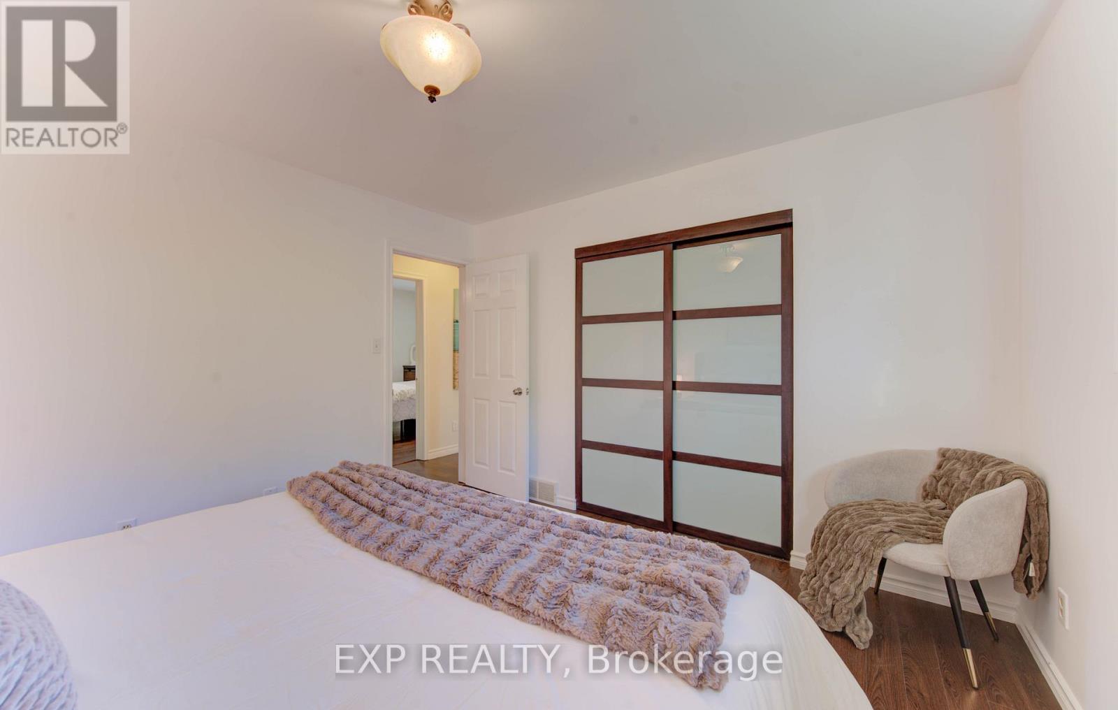 36 Blackfriars Place, Kitchener, Ontario  N2A 1M5 - Photo 25 - X12841832