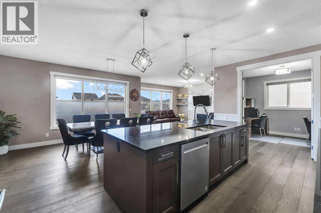 7 Waterford Heights, Chestermere, Alberta  T1X 2M7 - Photo 15 - A2291295