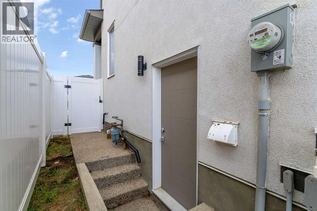 7 Waterford Heights, Chestermere, Alberta  T1X 2M7 - Photo 37 - A2291295