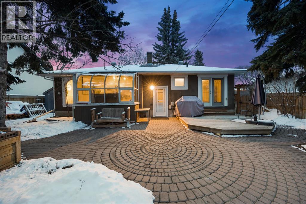 35 Grafton Drive Sw, Calgary, Alberta T3E 4W1 - Photo 25 - A2298690