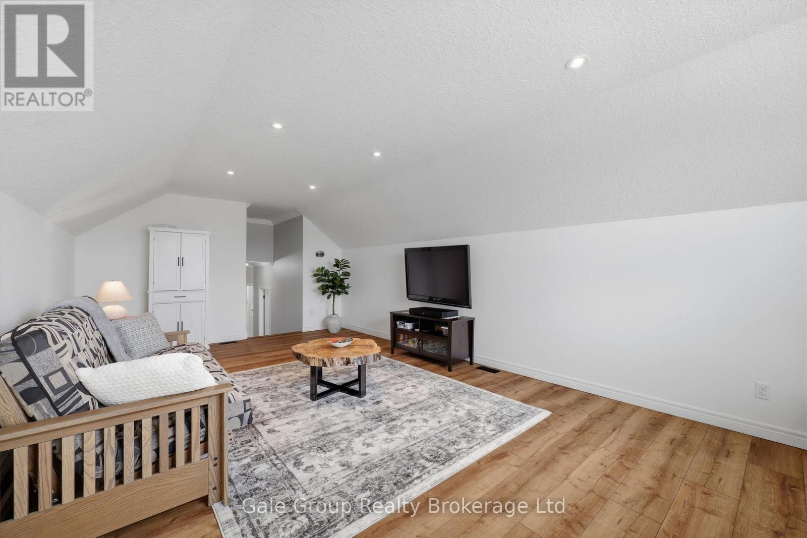 33 Long Lane, Brant, Ontario  N3L 4E9 - Photo 24 - X12955224