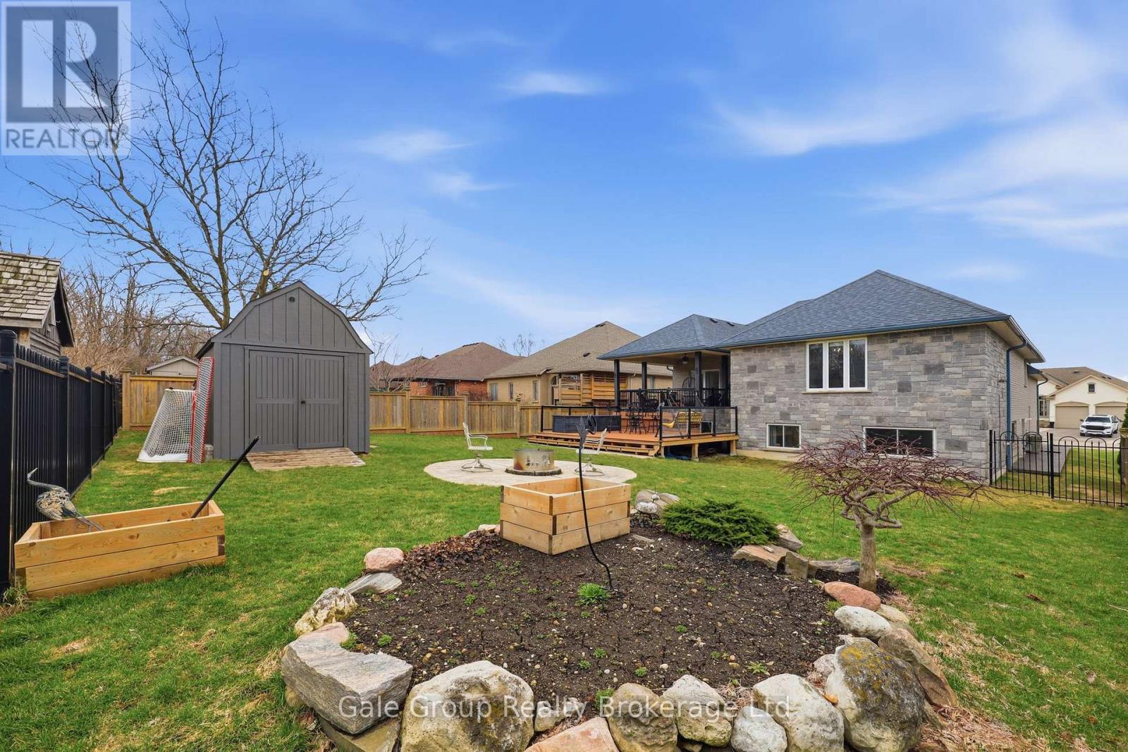 33 Long Lane, Brant, Ontario  N3L 4E9 - Photo 46 - X12955224