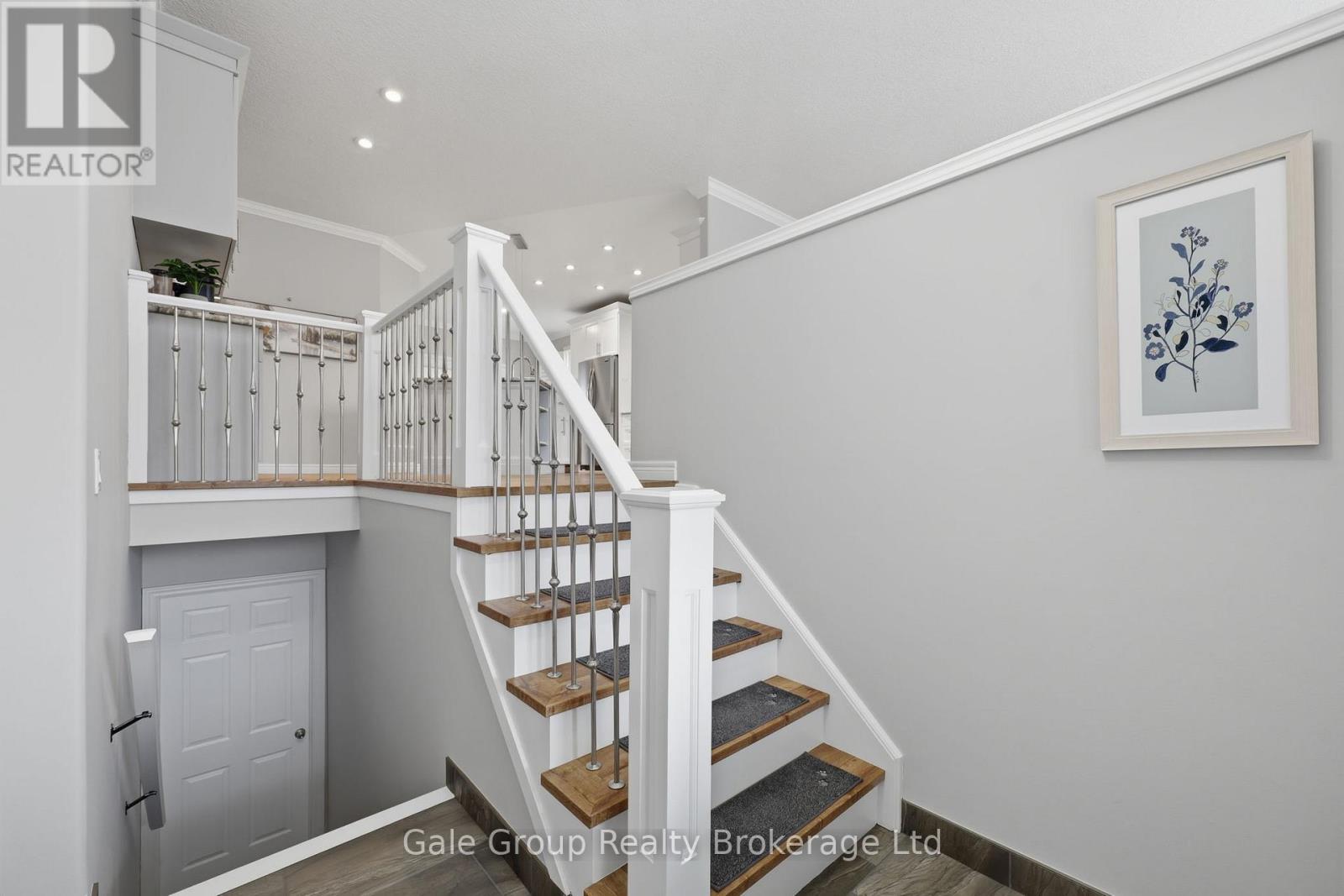 33 Long Lane, Brant, Ontario  N3L 4E9 - Photo 5 - X12955224