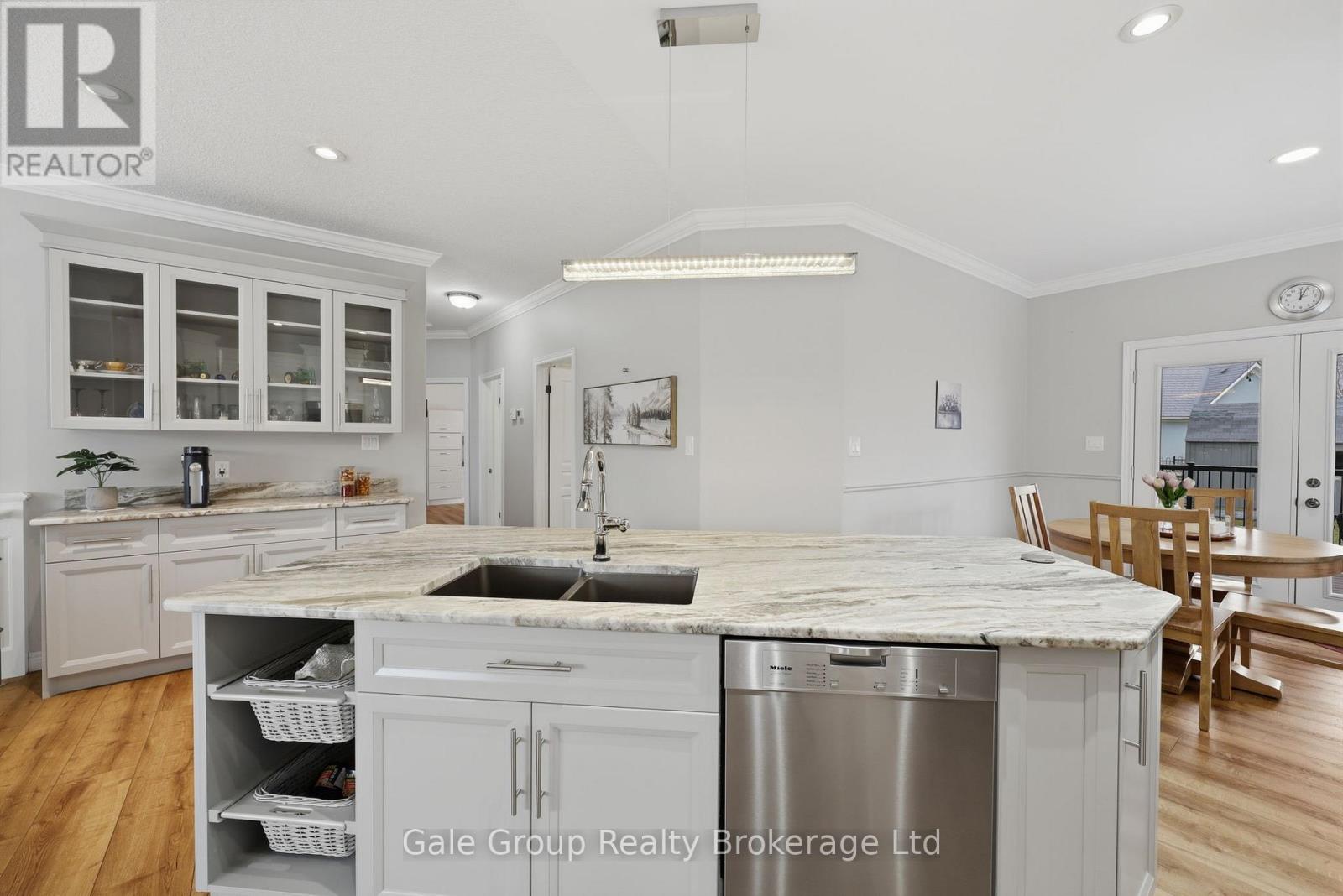 33 Long Lane, Brant, Ontario  N3L 4E9 - Photo 9 - X12955224