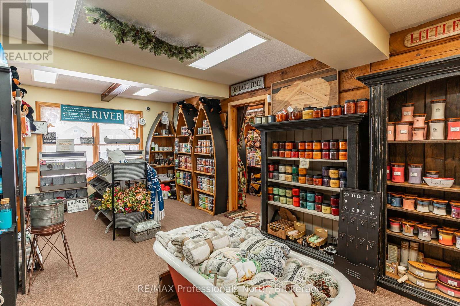 1141 Kennisis Lake Road, Dysart Et Al (Guilford), Ontario  K0M 1S0 - Photo 12 - X12955190