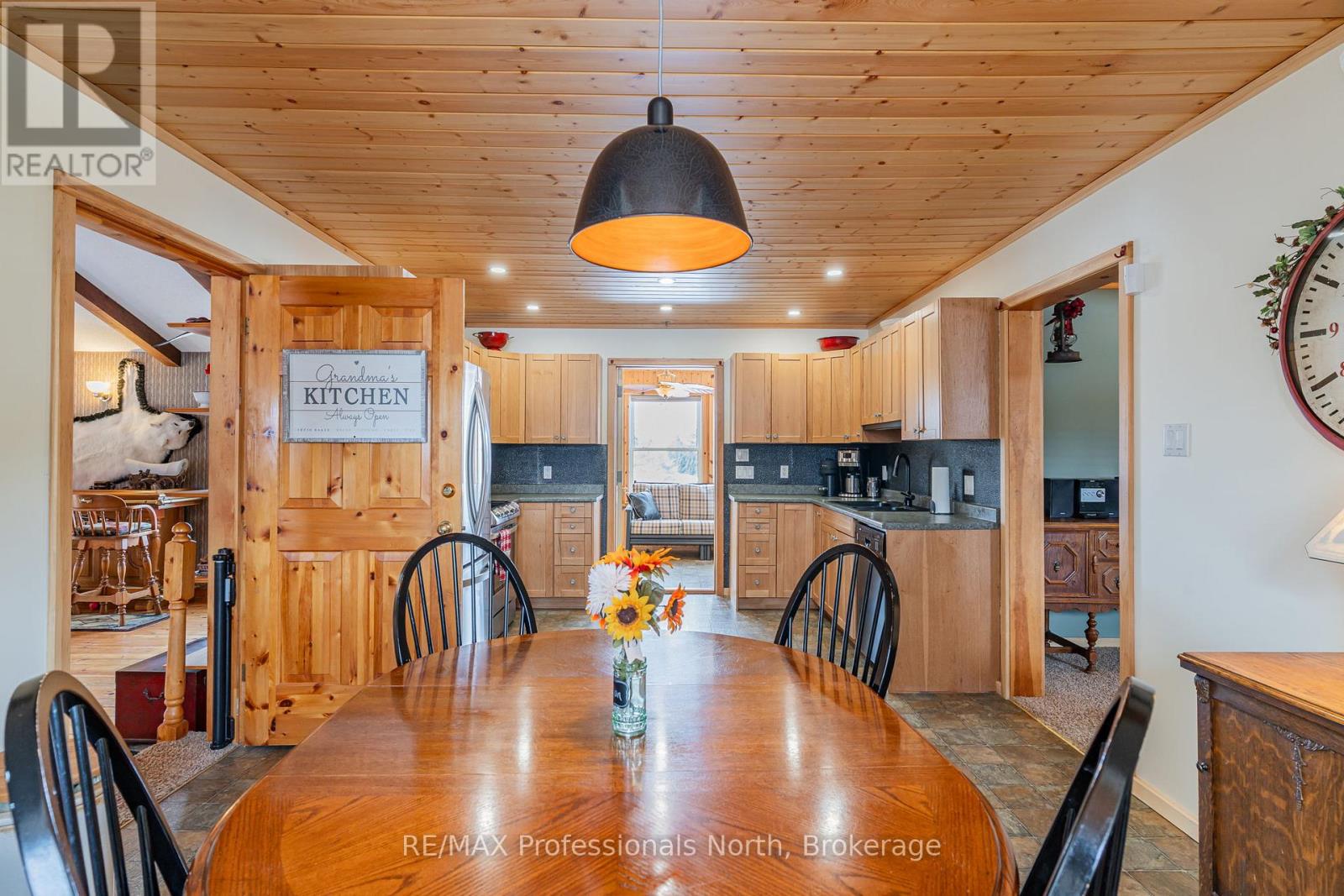 1141 Kennisis Lake Road, Dysart Et Al (Guilford), Ontario  K0M 1S0 - Photo 33 - X12955190