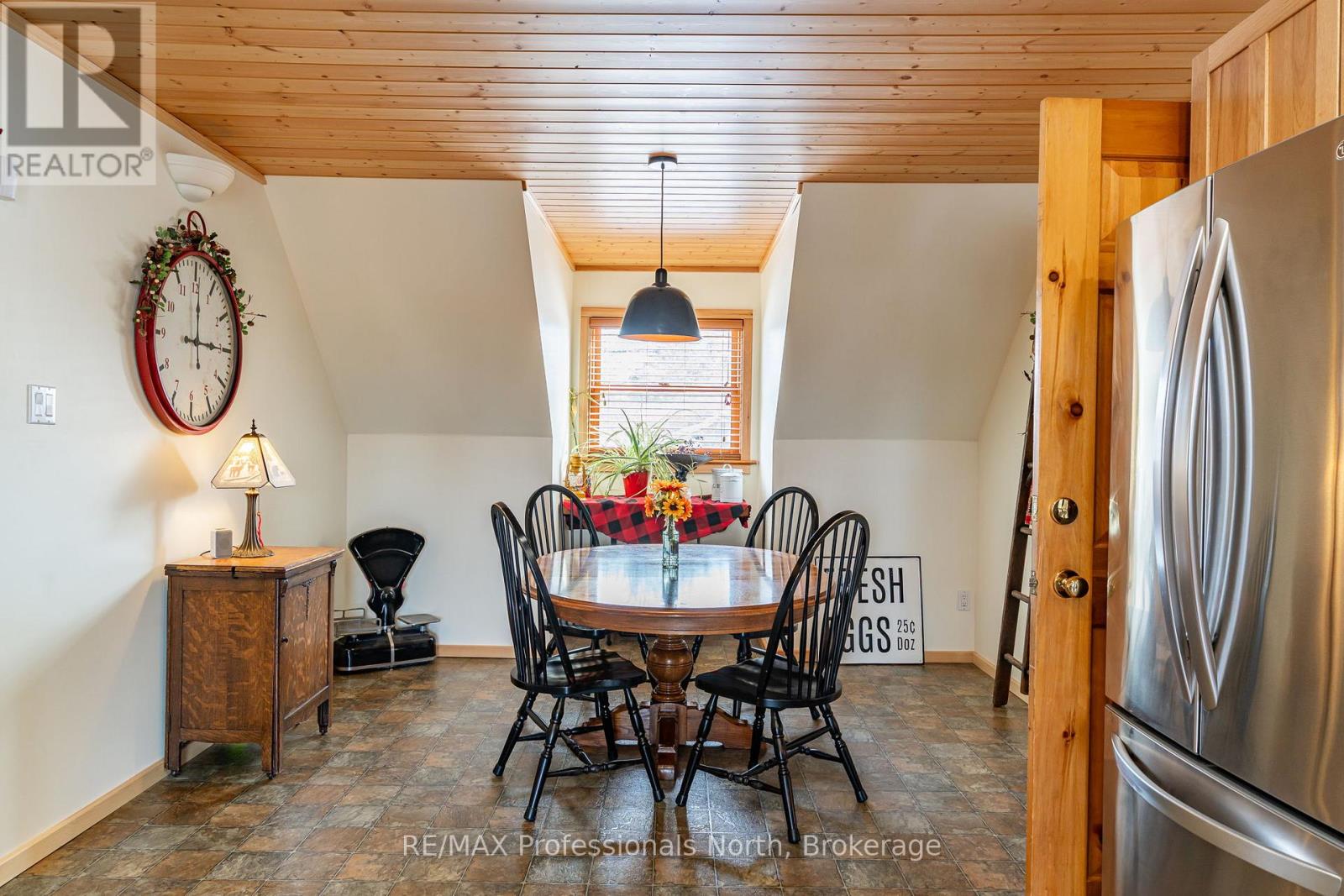 1141 Kennisis Lake Road, Dysart Et Al (Guilford), Ontario  K0M 1S0 - Photo 35 - X12955190