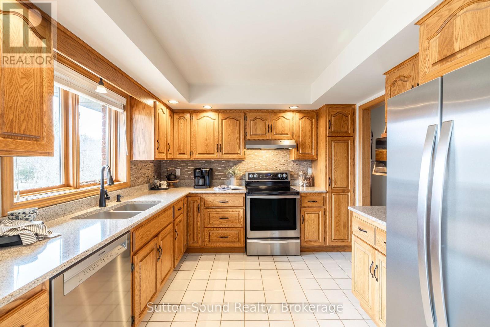 735 15th A Street W, Owen Sound, Ontario  N4K 6V7 - Photo 12 - X12955256