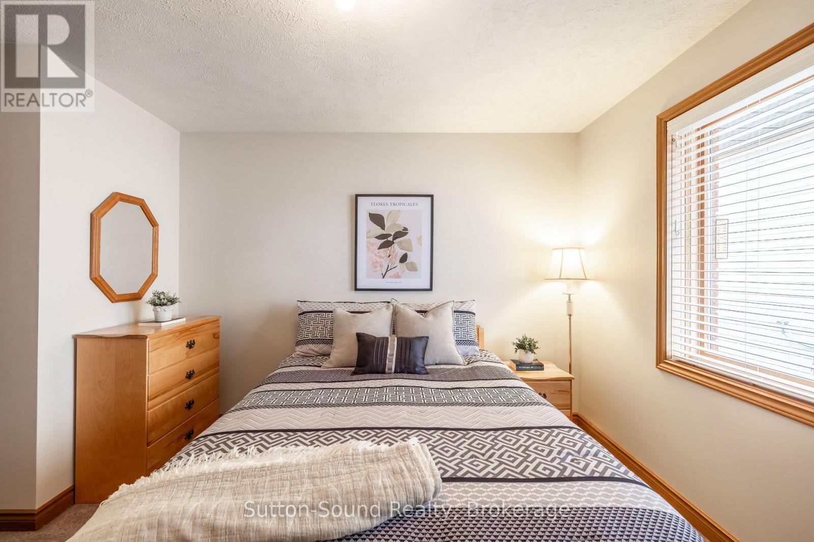 735 15th A Street W, Owen Sound, Ontario  N4K 6V7 - Photo 23 - X12955256