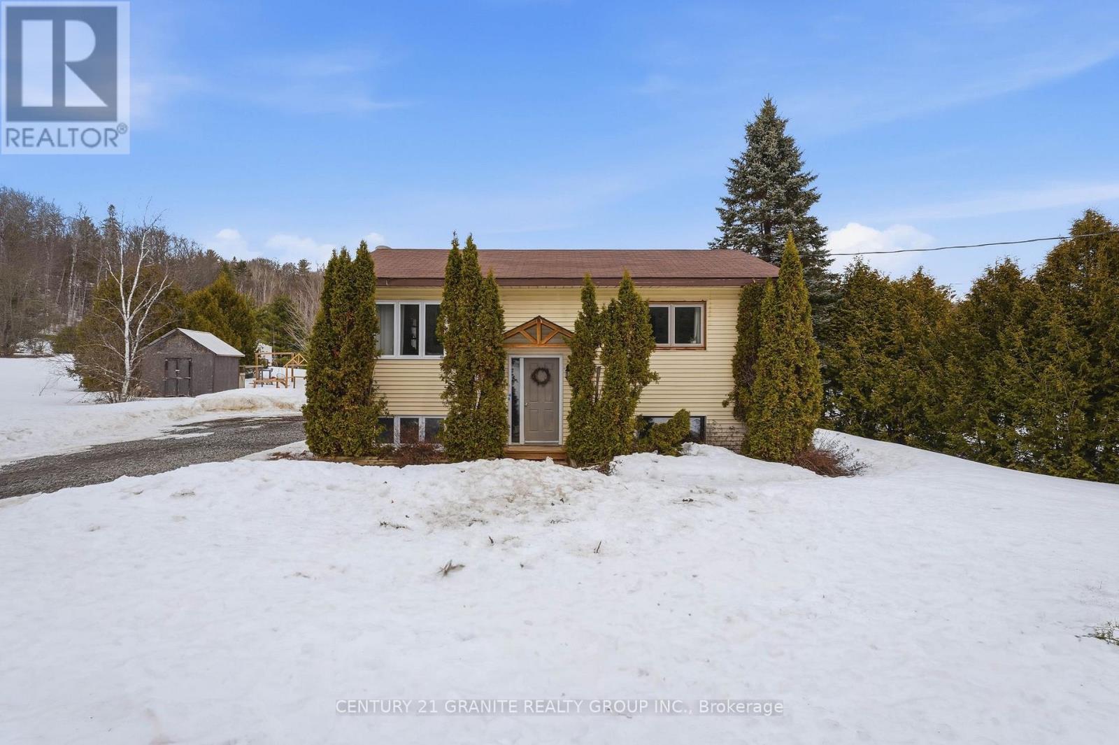 28 PINE RIDGE ROAD, Bancroft, Ontario