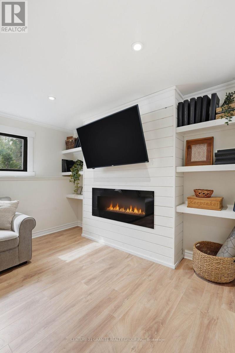 28 Pine Ridge Road, Bancroft, Ontario  K0L 1C0 - Photo 33 - X12955170