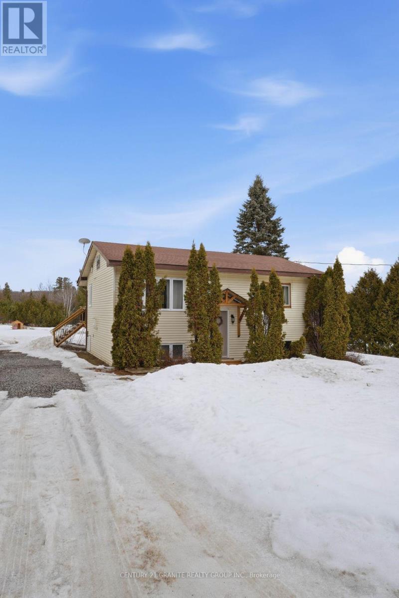 28 Pine Ridge Road, Bancroft, Ontario  K0L 1C0 - Photo 38 - X12955170