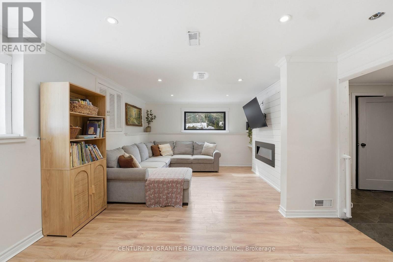 28 Pine Ridge Road, Bancroft, Ontario  K0L 1C0 - Photo 45 - X12955170