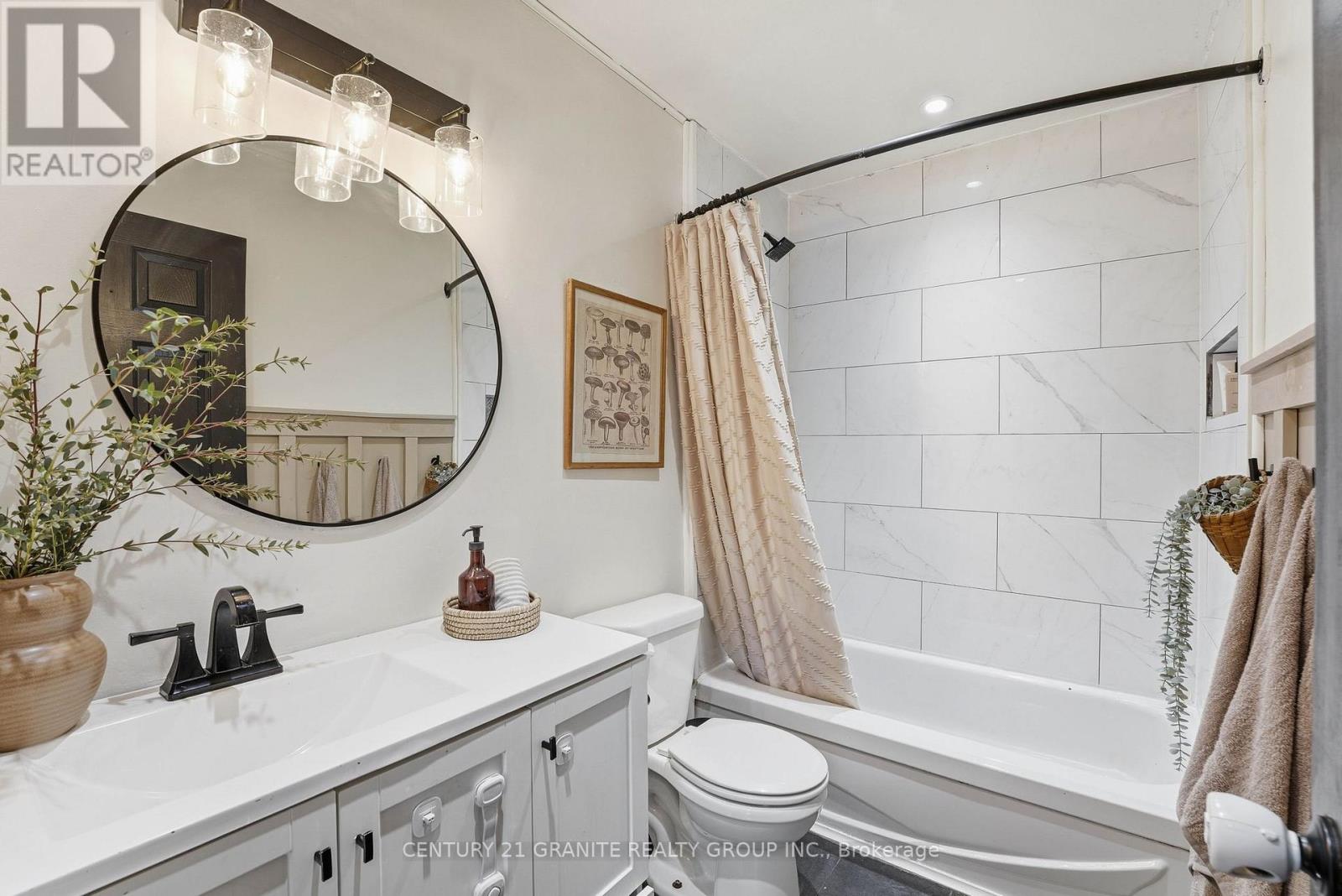 28 Pine Ridge Road, Bancroft, Ontario  K0L 1C0 - Photo 48 - X12955170