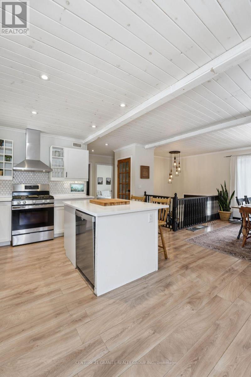 28 Pine Ridge Road, Bancroft, Ontario  K0L 1C0 - Photo 6 - X12955170