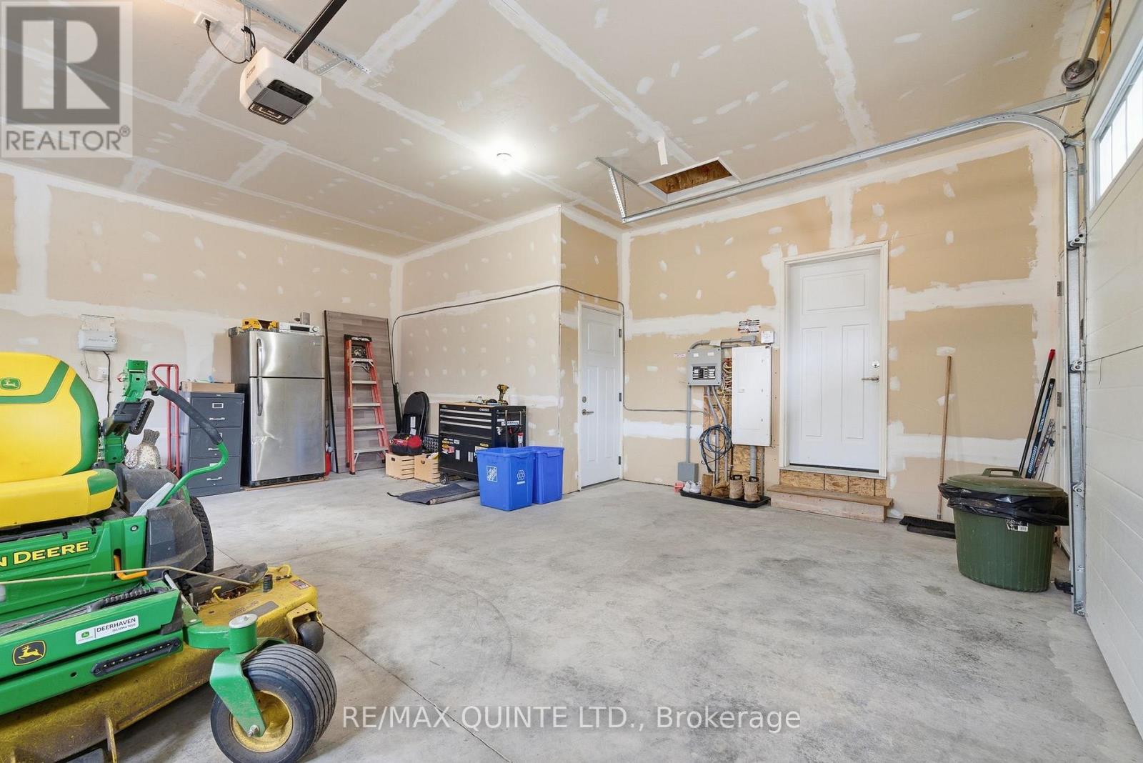 50 Shier Lane, Quinte West, Ontario  K0K 3E0 - Photo 35 - X12955254