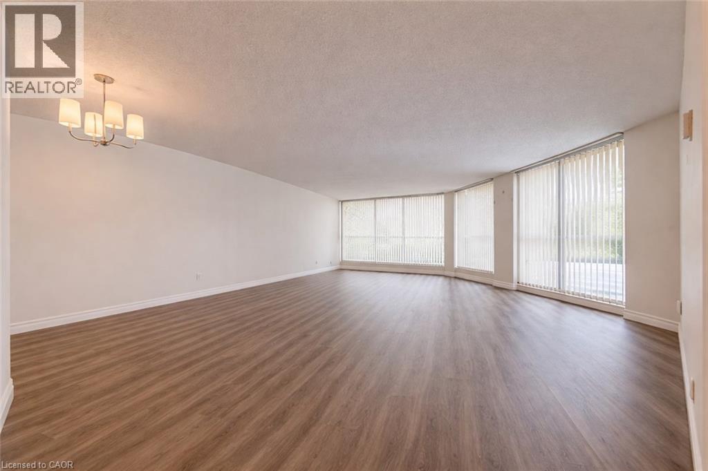 24 MARILYN Drive Unit# 101, Guelph, Ontario