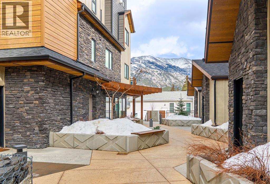 103, 810 7th Street, Canmore, Alberta  T1W 0N4 - Photo 33 - A2293548