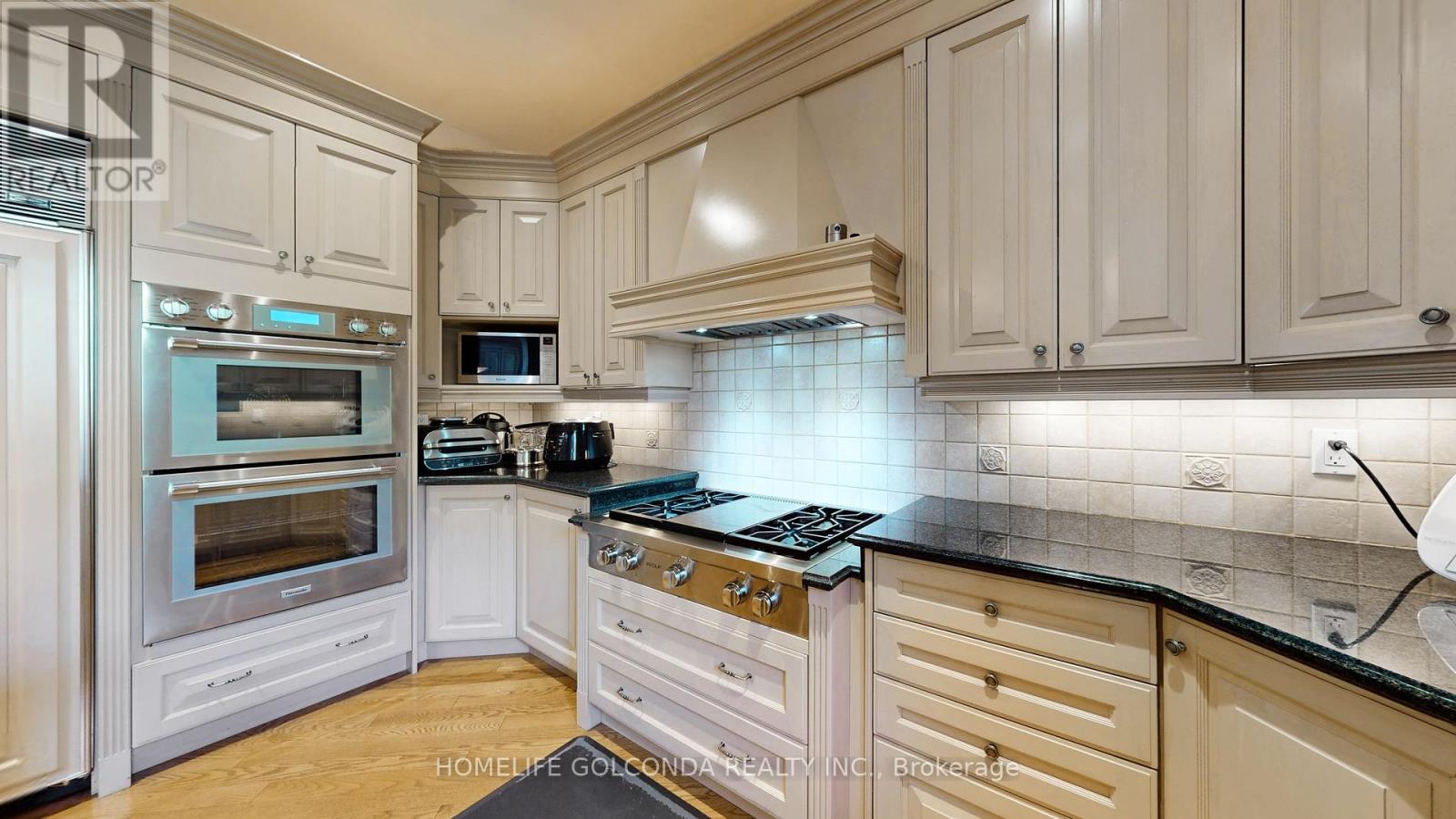 164 Owen Boulevard, Toronto, Ontario  M2P 1G7 - Photo 12 - C12955182