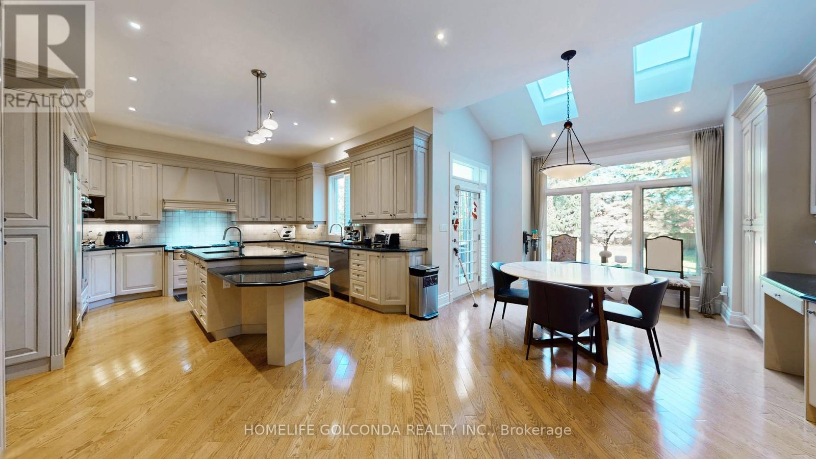 164 Owen Boulevard, Toronto, Ontario  M2P 1G7 - Photo 13 - C12955182