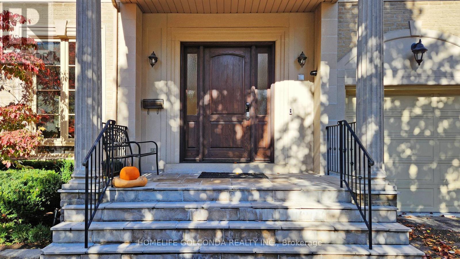 164 Owen Boulevard, Toronto, Ontario  M2P 1G7 - Photo 2 - C12955182