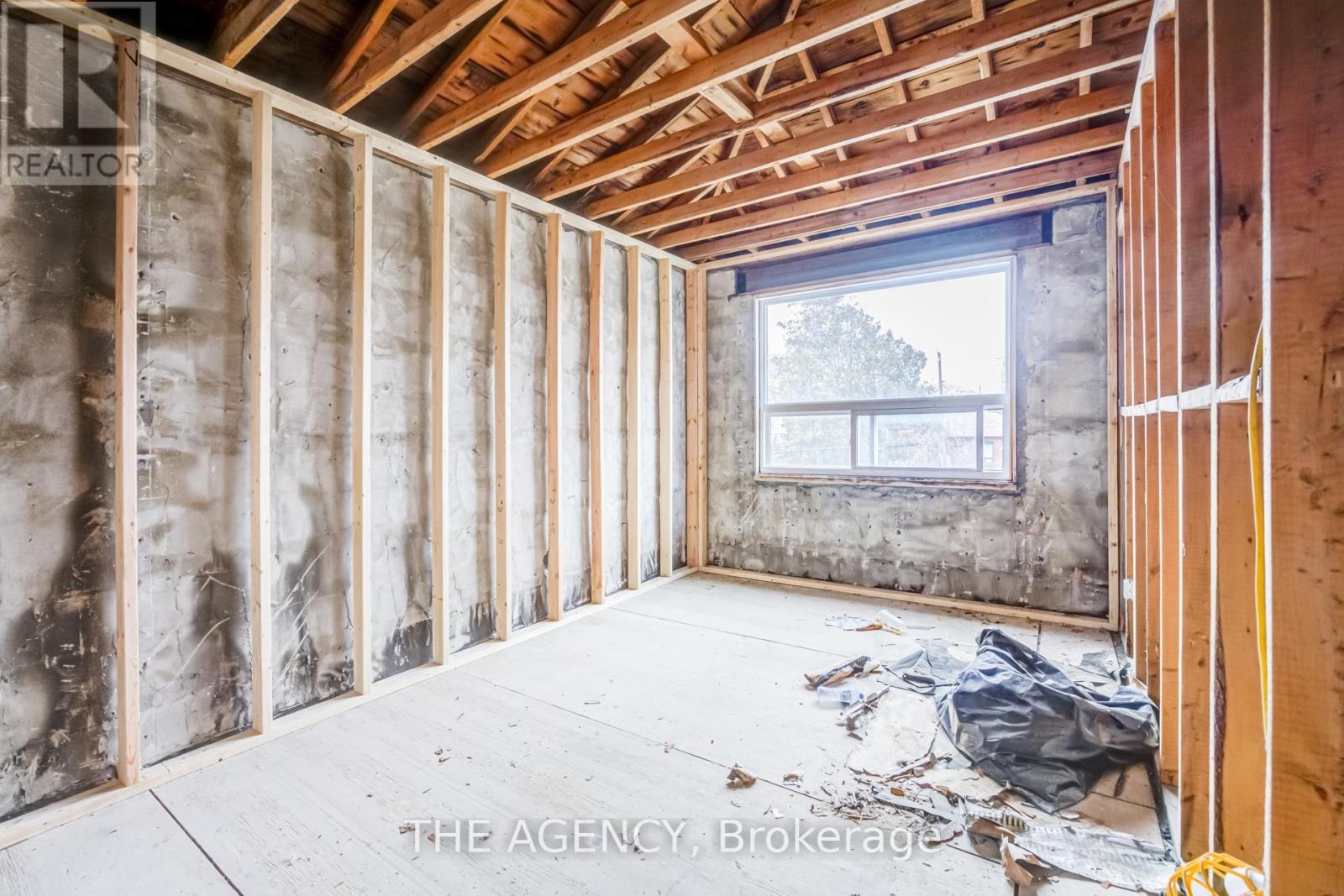 374 Atlas Avenue, Toronto, Ontario  M6C 3P9 - Photo 21 - C12955194