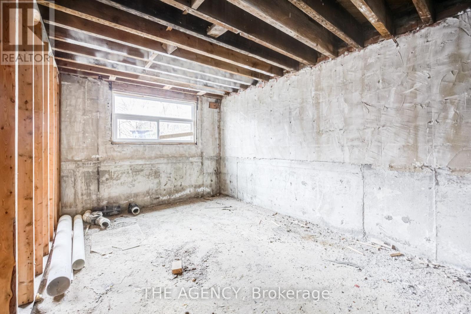 374 Atlas Avenue, Toronto, Ontario  M6C 3P9 - Photo 25 - C12955194