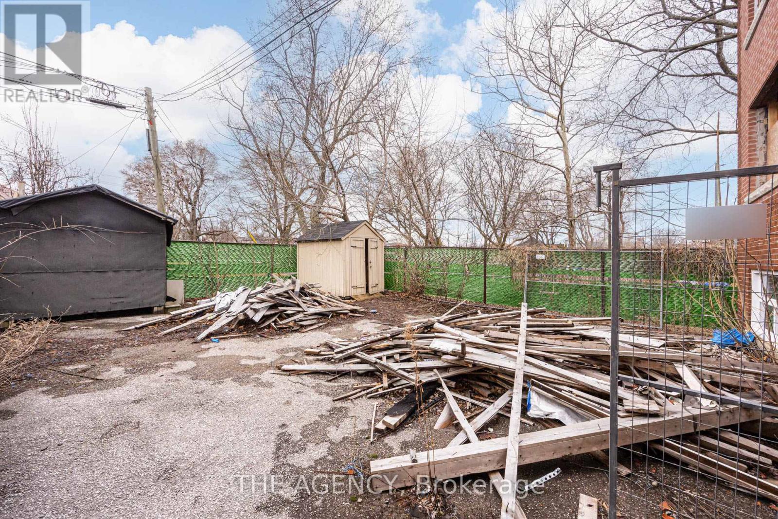 374 Atlas Avenue, Toronto, Ontario  M6C 3P9 - Photo 30 - C12955194