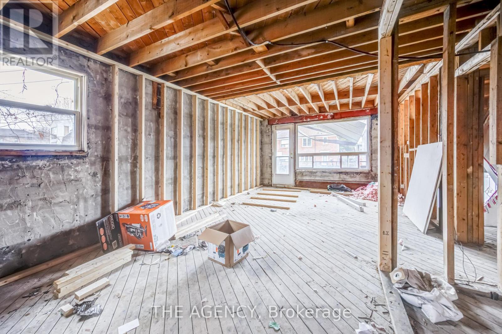 374 Atlas Avenue, Toronto, Ontario  M6C 3P9 - Photo 7 - C12955194