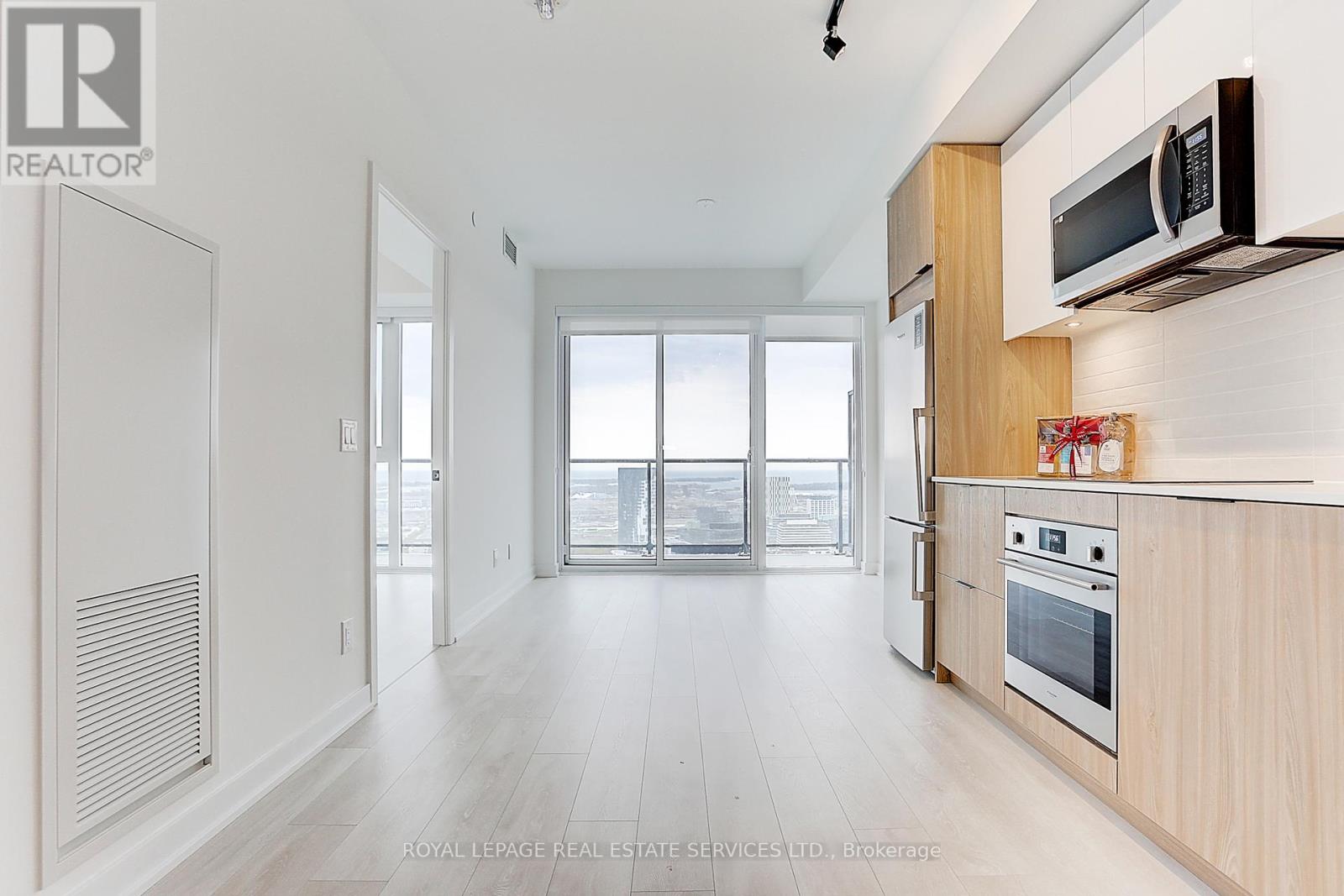 3304 - 5 Defries Street, Toronto, Ontario  M5A 0W7 - Photo 27 - C12955226