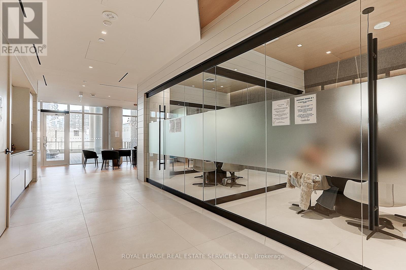 3304 - 5 Defries Street, Toronto, Ontario  M5A 0W7 - Photo 4 - C12955226